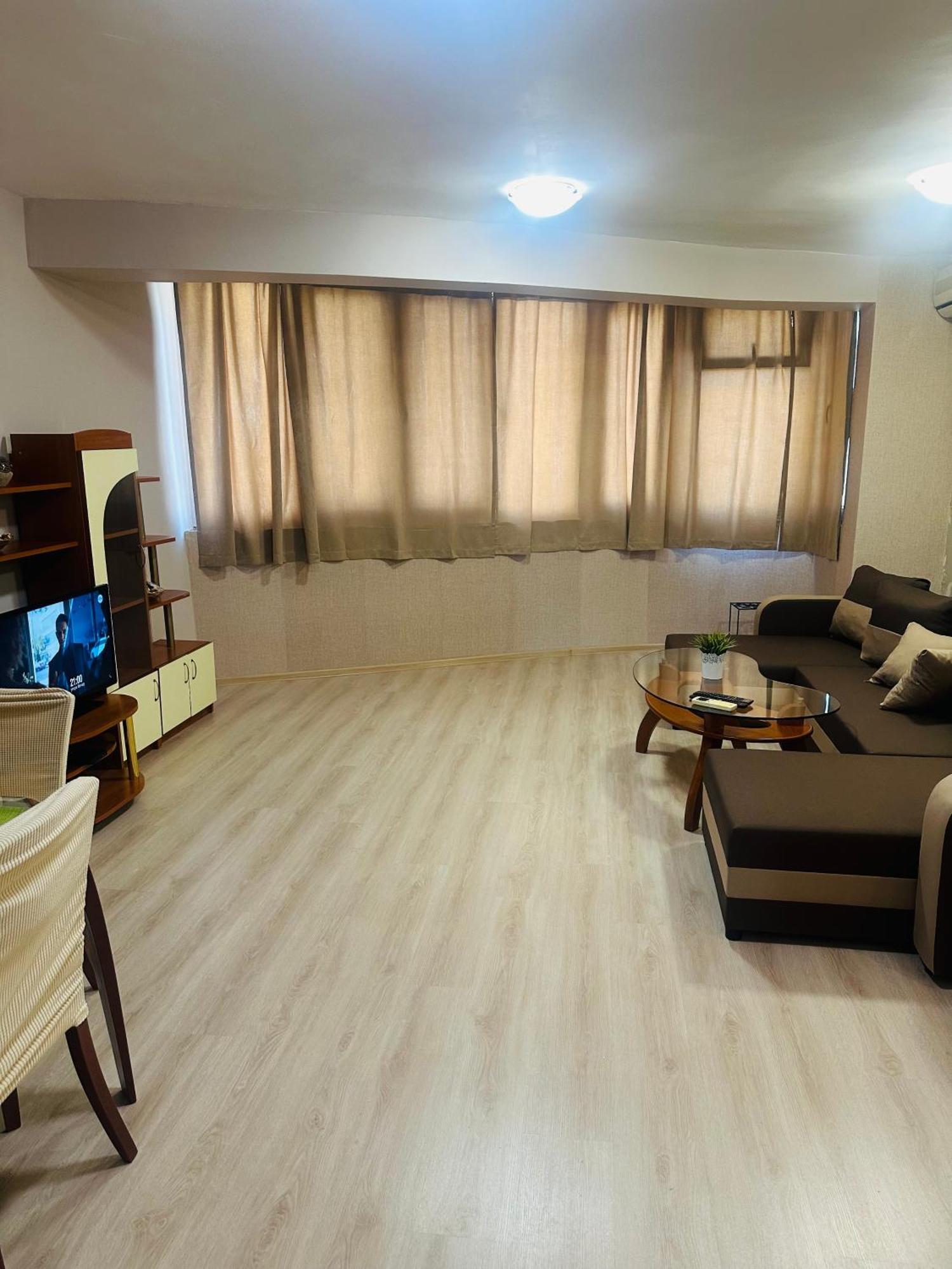 Lux Apartment Sisi Burgas City Eksteriør billede